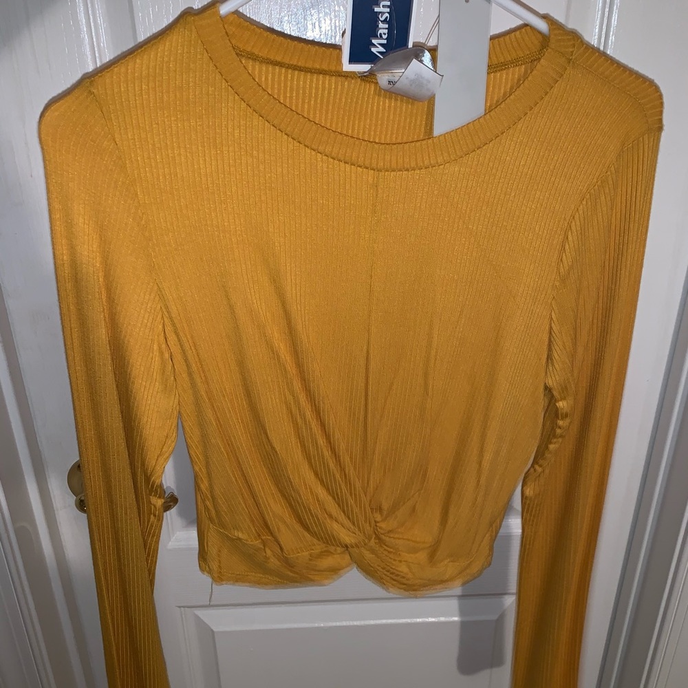 BUNDLE TWO LONGSLEEVE 🌸